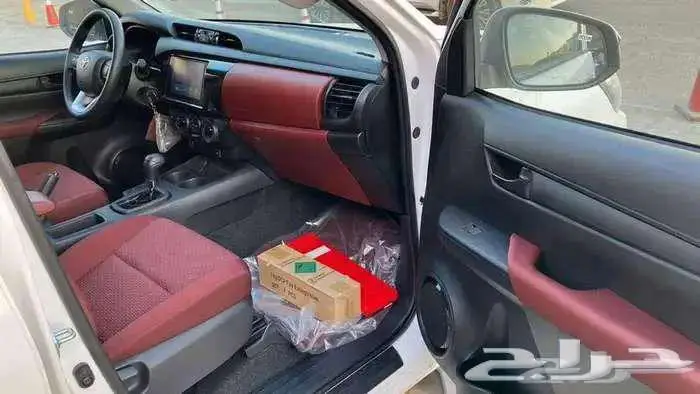 هايلوكس غمارتين 2025 بنزين دبل قير أتوماتيك 8