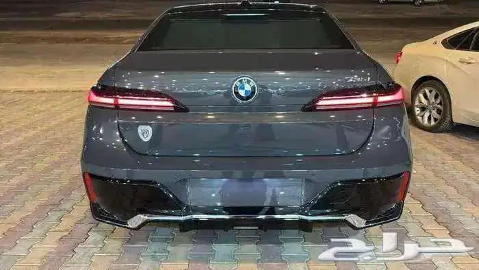 بي أم دبليو 735i موديل 2026 فل كامل أند فجول جديد M Kit 7
