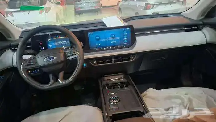 فورد تورس امبيانتى استاندر بنزين 2026 سعودى 3