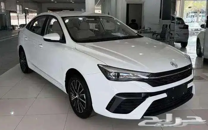 ام جي 5 استاندر الشكل الجديد والقديم موديل 2025 1