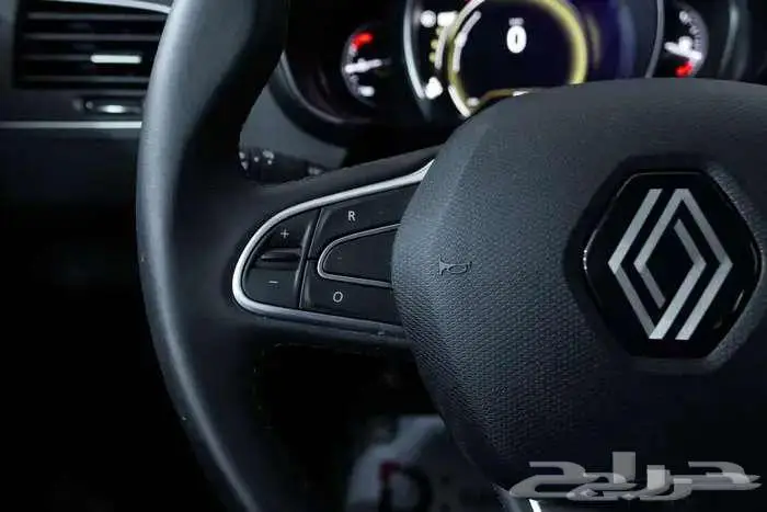 رينو كوليوس E 2025 11