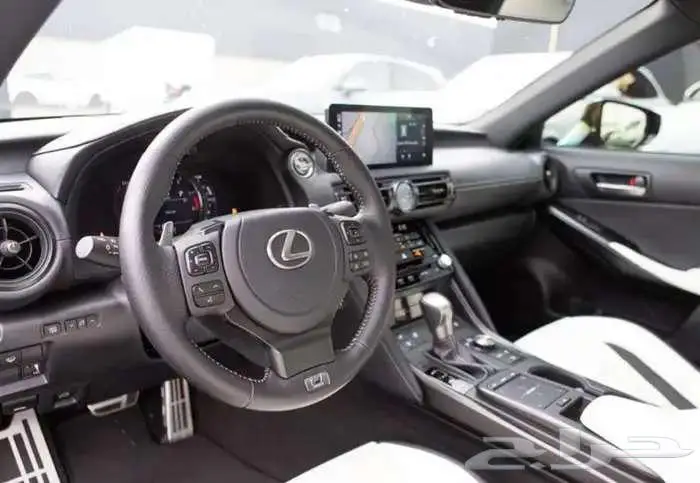 2023 لكزس IS500 V8 بسعر سته سلندر 5