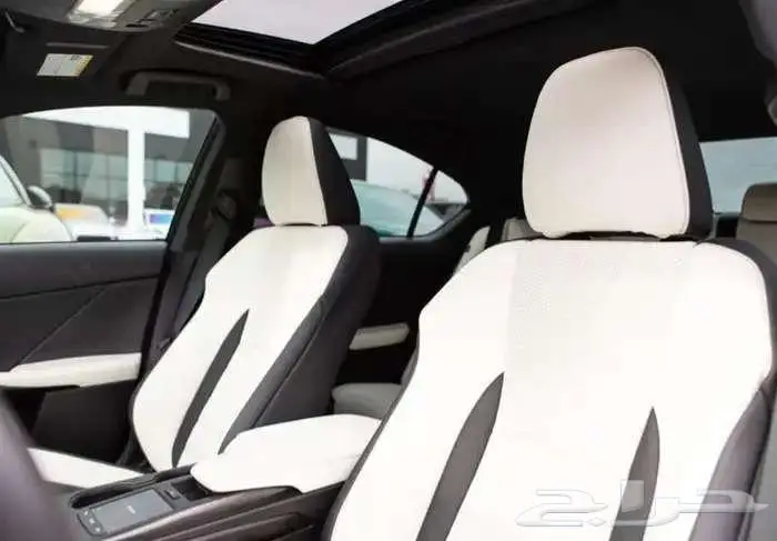 2023 لكزس IS500 V8 بسعر سته سلندر 7