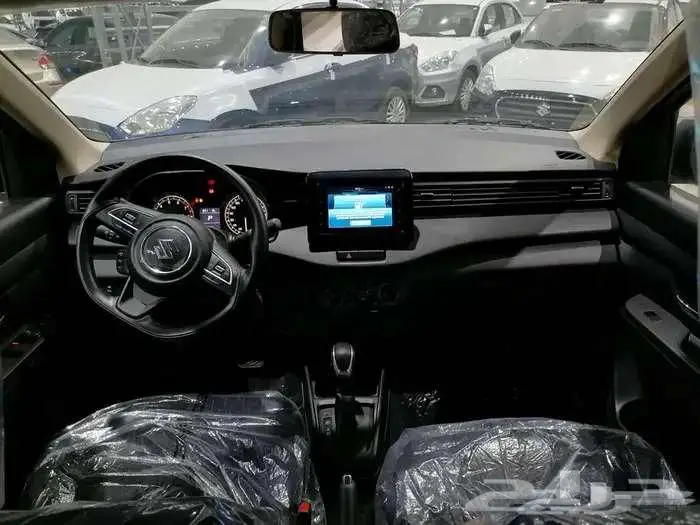 سوزوكي ارتيجا ستانرد و نص فل - موديل 2025 4