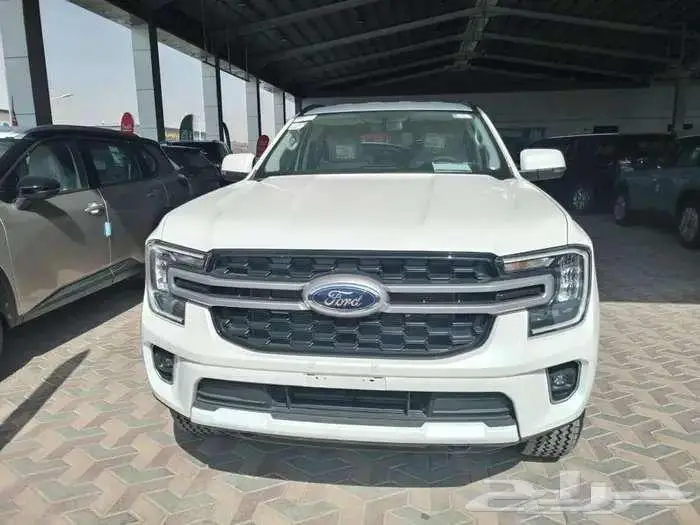 فورد ايفرست XLS استاندرد 2025 ابيض 3