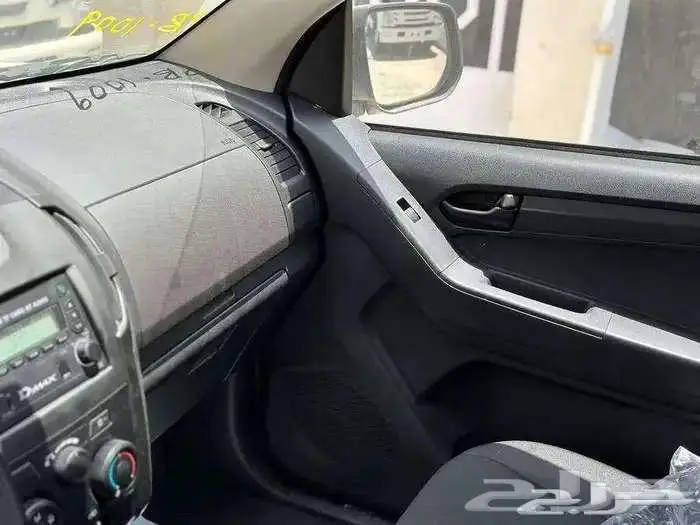 ايسوزو ديماكس غمارة 2026 زجاج كهرباء  زجاج عادي سعودي 5