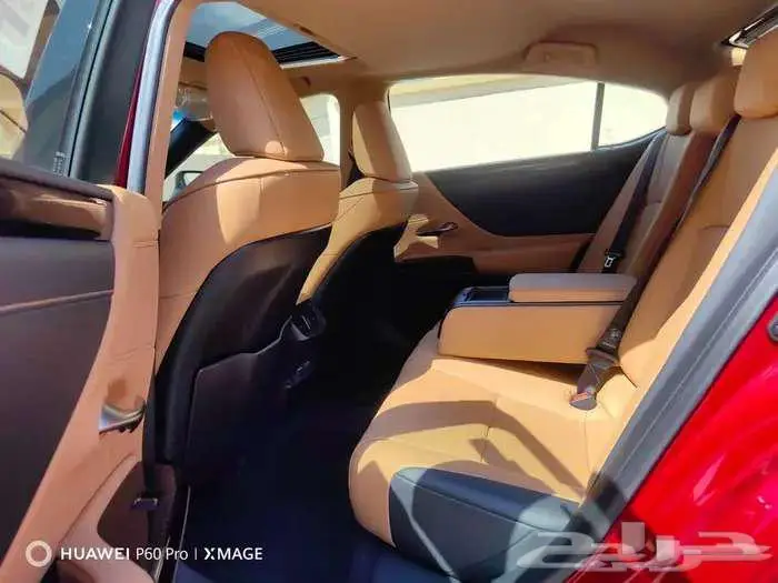 لكزس 250.AA موديل 2023 بنزين حبه فقط لون احمر 15