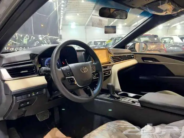 تويوتا كامري E هايبرد 2025 كاش واقساط 26