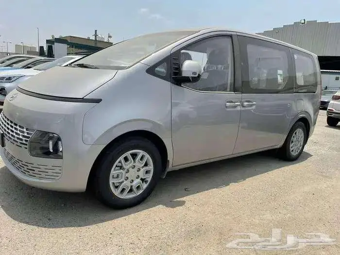 هونداي ستاريا متوفر ديزل وبنزين2025 0