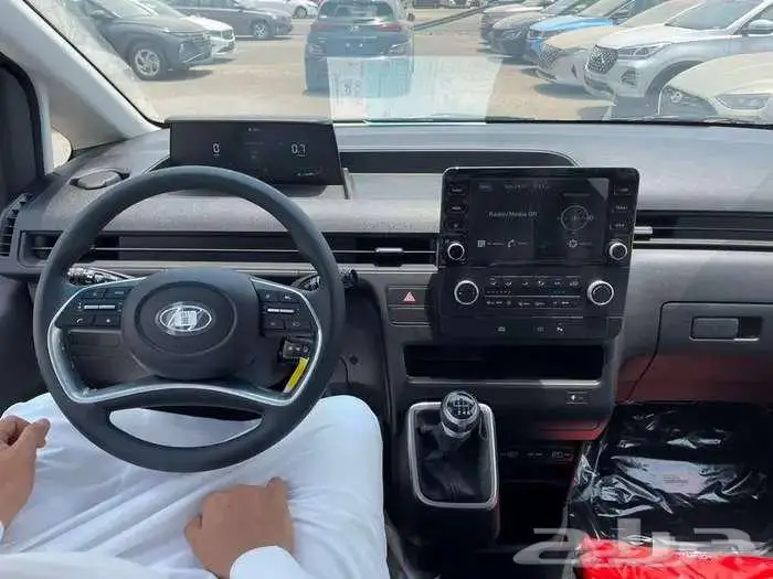 هونداي ستاريا متوفر ديزل وبنزين2025 1