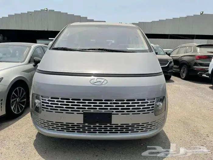 هونداي ستاريا متوفر ديزل وبنزين2025 6