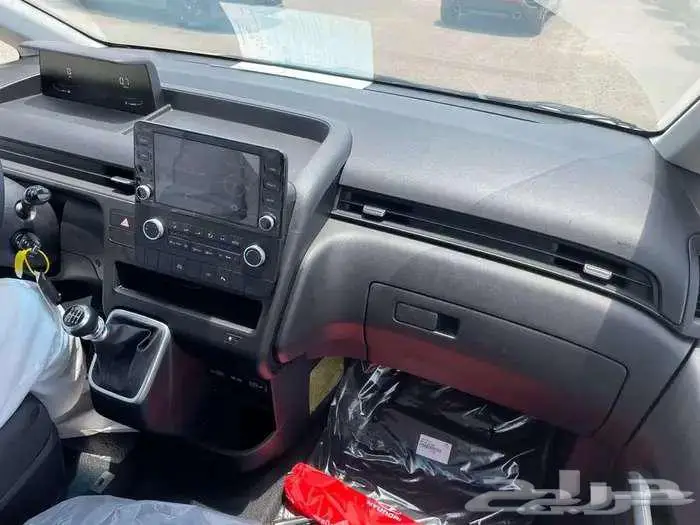 هونداي ستاريا متوفر ديزل وبنزين2025 10