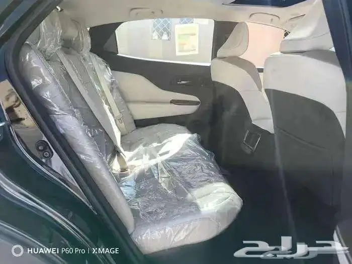 كراون بريميوم اسود 2025 13