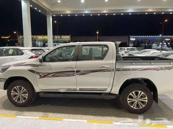 تويوتا هايلكس غمارتين S-GLX دبل قير عادي 2025 سعودي 4