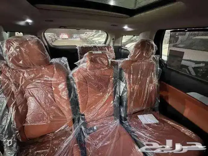 كيا كرنفال فل كامل موديل 2025 كاش وتمويل 11