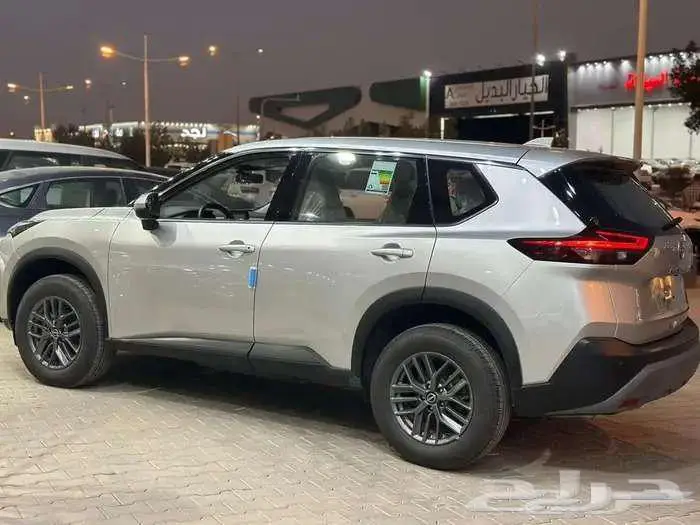 نيسان أكستريل ستاندر 2026 بأفضل العروض 3