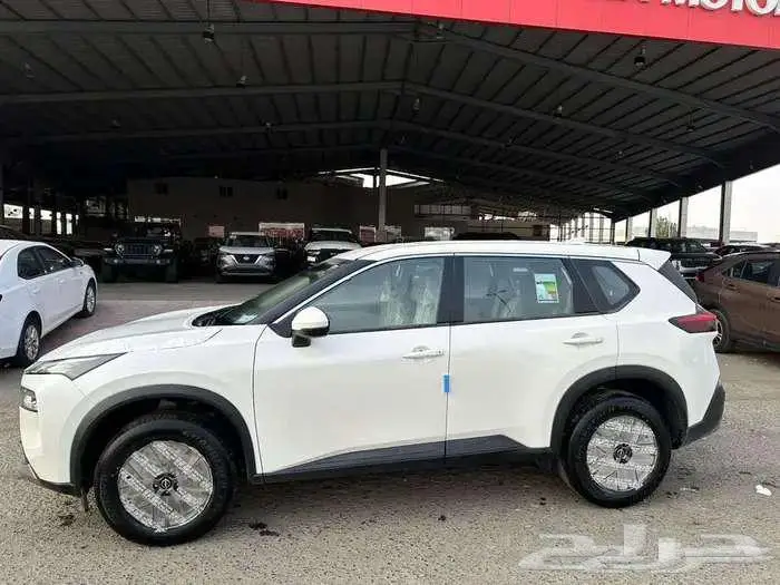 نيسان اكس تريل استاندر 7راكب دفع امامي 2026 اقساط او كاش 6