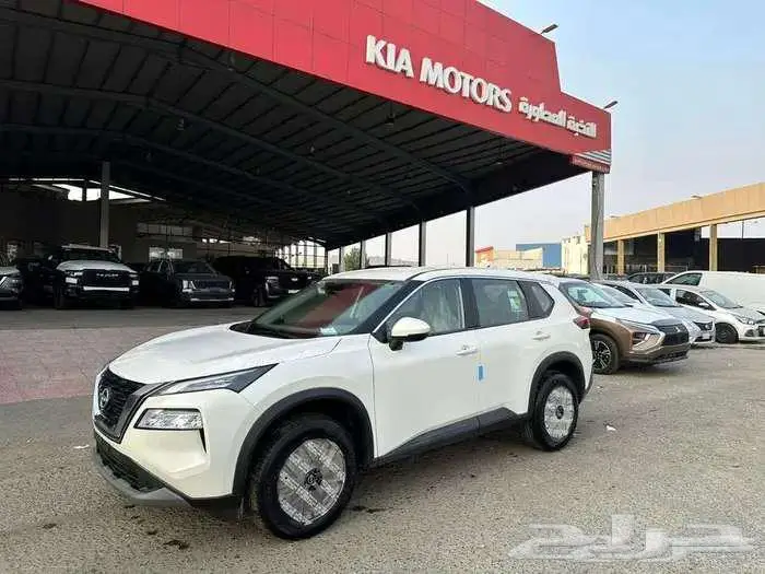 نيسان اكس تريل استاندر 7راكب دفع امامي 2026 اقساط او كاش 0