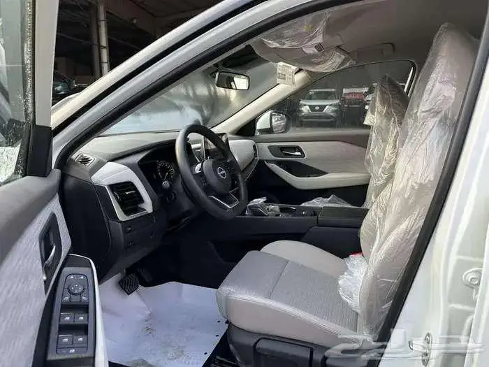 نيسان اكس تريل استاندر 7راكب دفع امامي 2026 اقساط او كاش 10