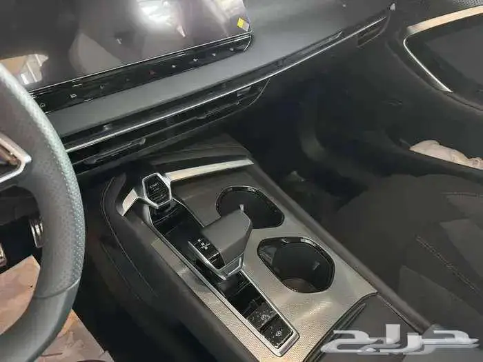 ام جي 7 ستاندر 2025 4