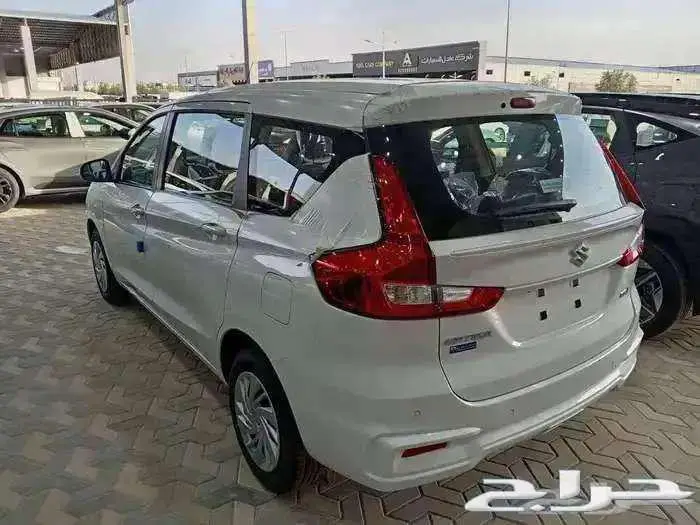 سوزوكي ارتيجا 2025 7