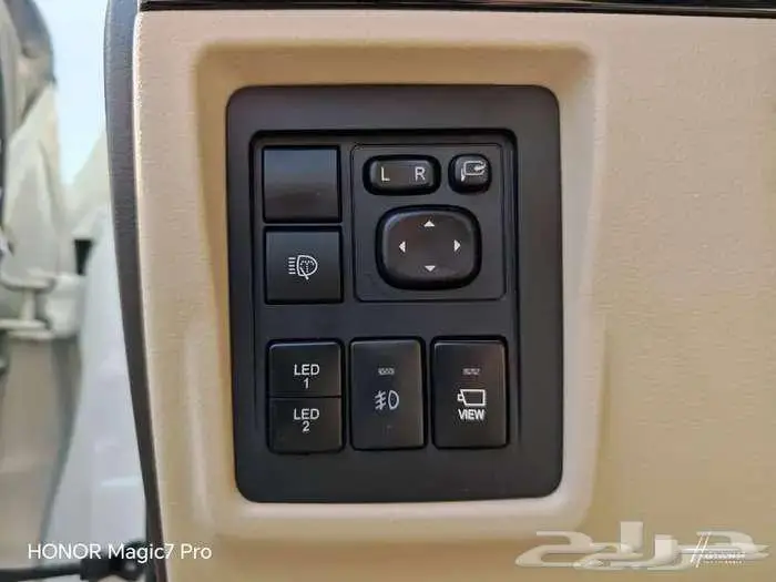 برادو TXL3 ابيض س 2023 28