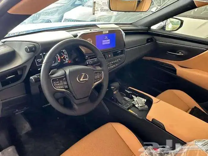 لكزس ES250 AA - موديل 2025 4