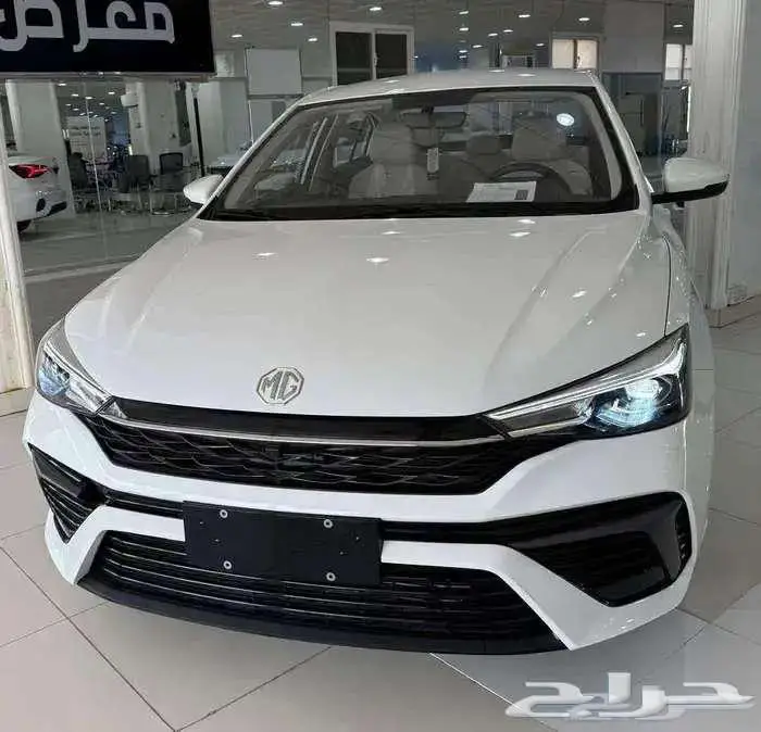 ام جي 5 استاندر الشكل الجديد والقديم موديل 2025 0