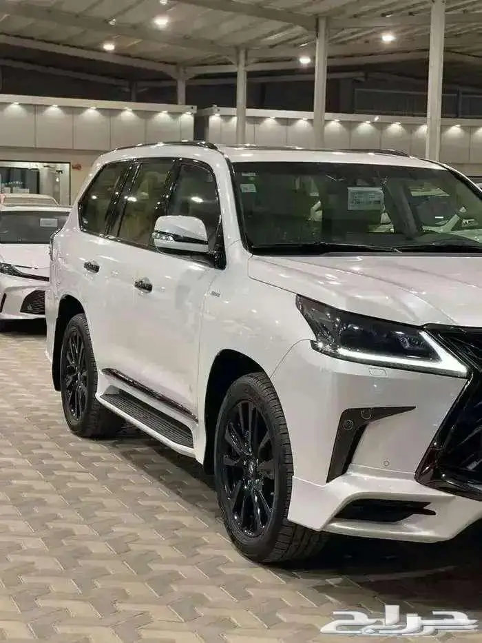 جيب لكزس بلاك اديشن بحالة الوكالة 2019 1