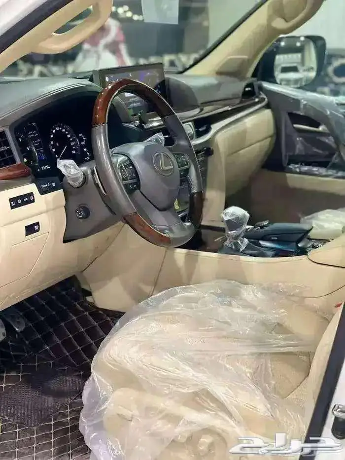 جيب لكزس بلاك اديشن بحالة الوكالة 2019 6