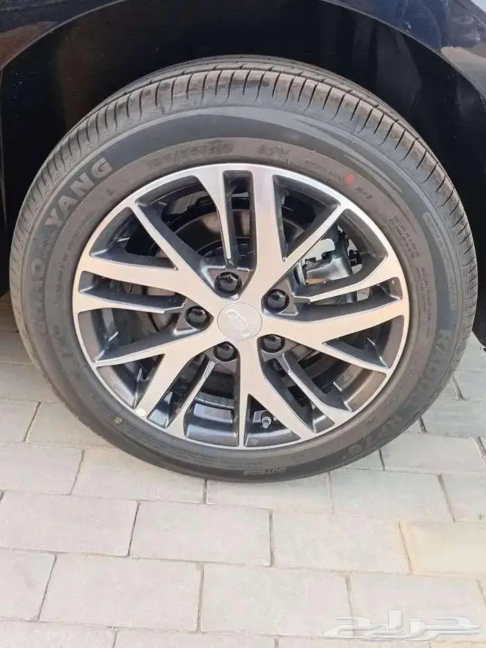 جيلي امجراند GS ستاندر 2026 10