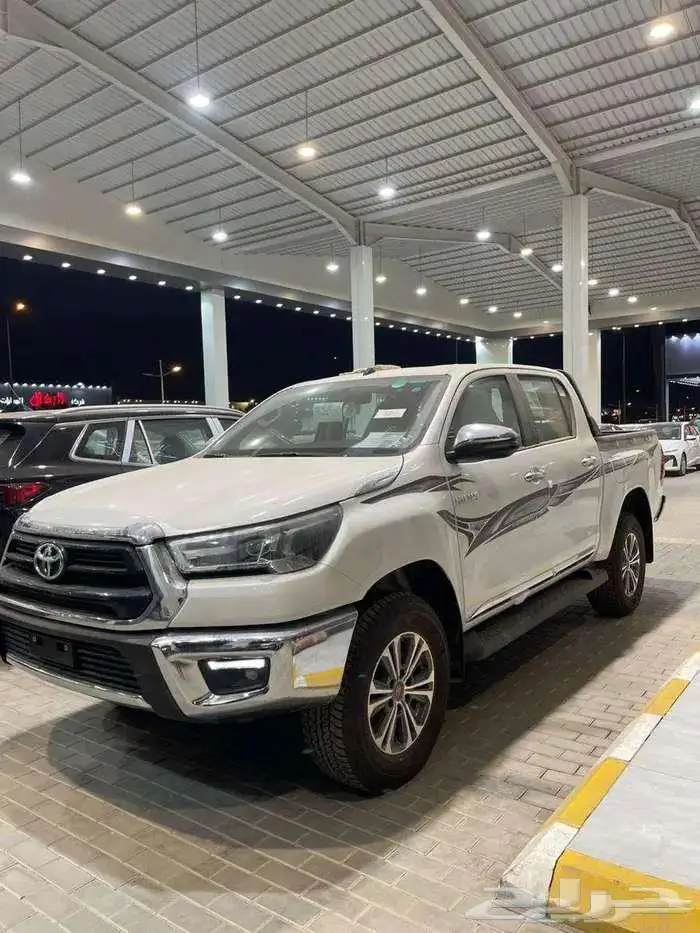 تويوتا هايلكس غمارتين S-GLX دبل قير عادي 2025 سعودي 2