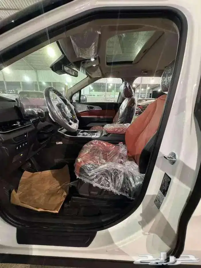 كيا كرنفال فل كامل موديل 2025 كاش وتمويل 4