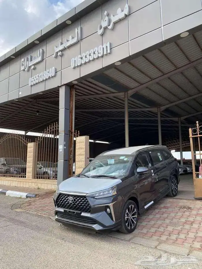 تويوتا فيلوز GLX 2025 كاش و اقساط ابيض ورمادي وفضي 0