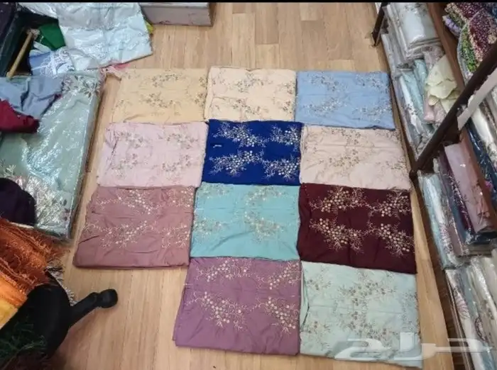 طقوم اسفنج مع شراشف صلاه مطرز وبوكسات هدايا بسعر الجمله 4