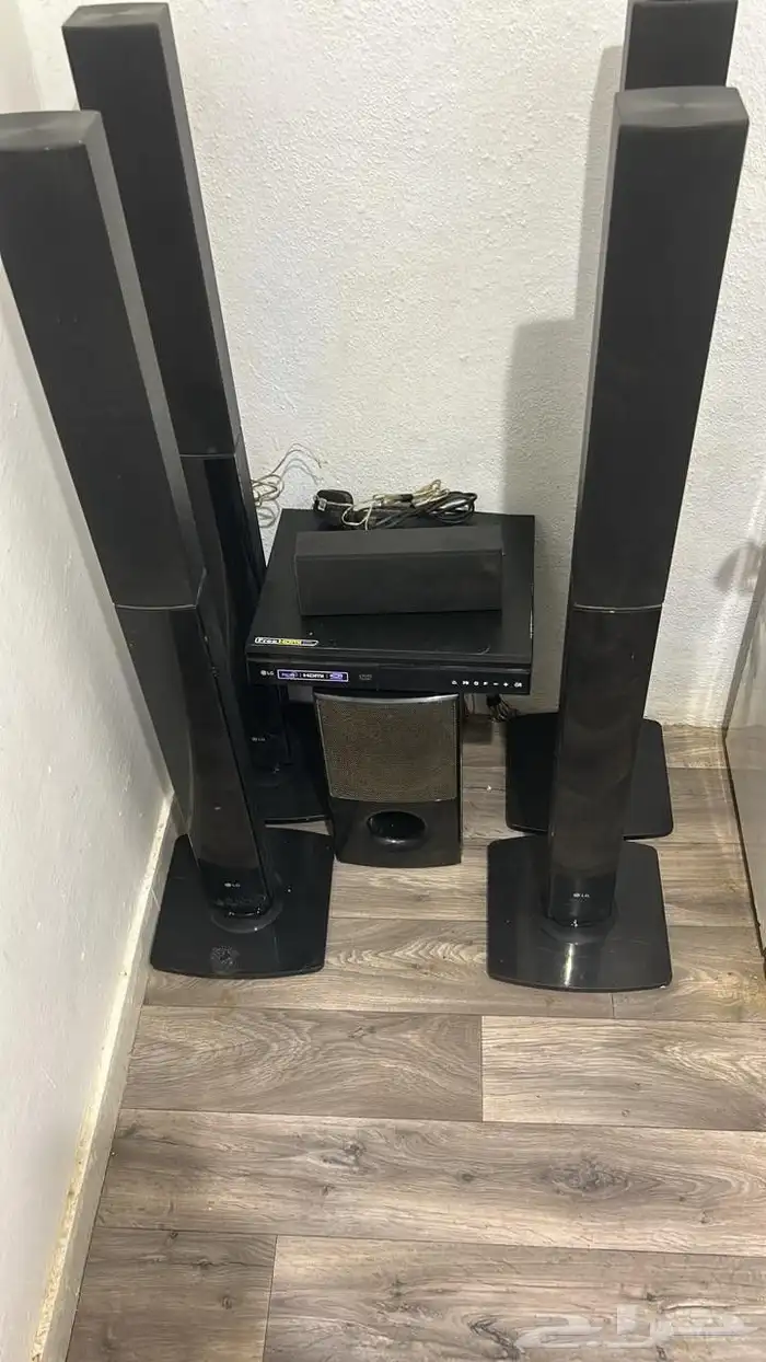 للبيع مسرح منزلي سماعات و DVD LG 2