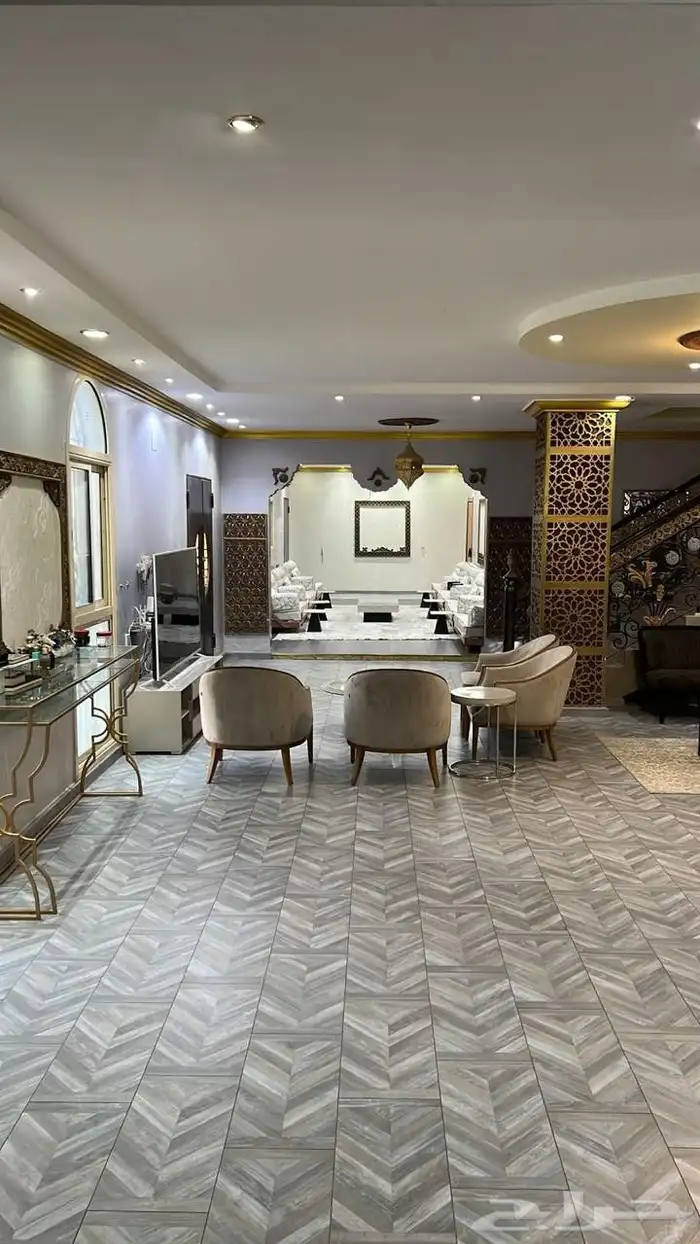 للبيع فيلا ظهرة لبن 750م 7