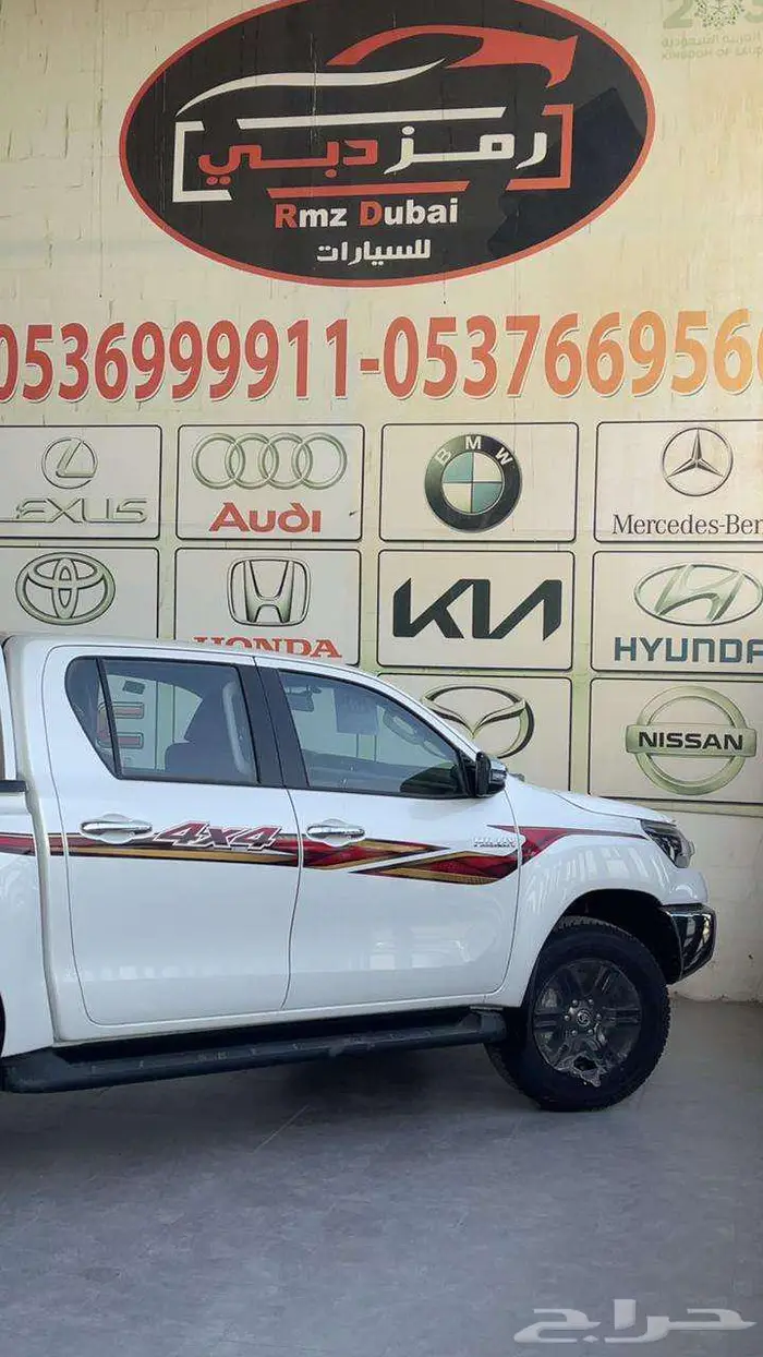 تويوتا هايلوكس بريمي اتوماتيك2025 4