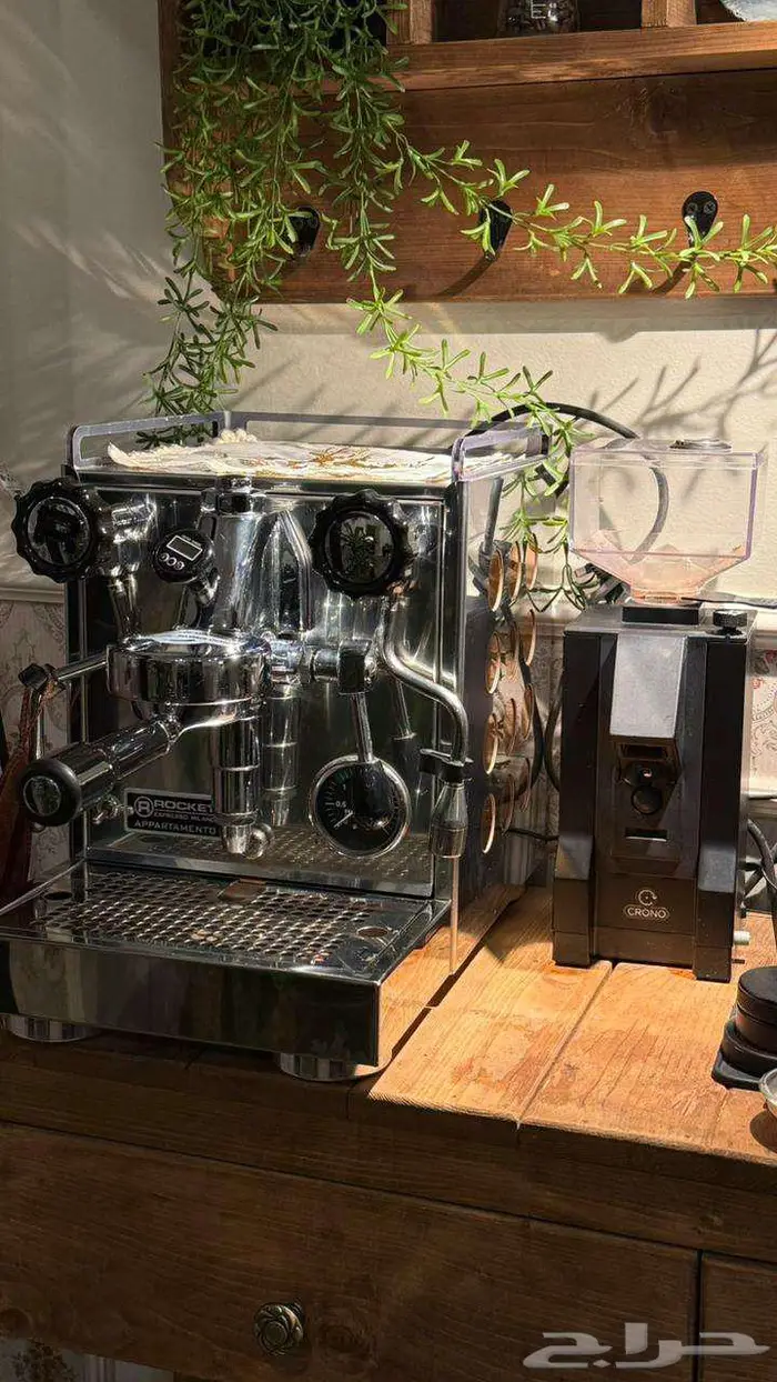 مكينة اسبريسو روكيت ابارتمنتو مع طاحونة يوريكا ميجنون كرونو 0