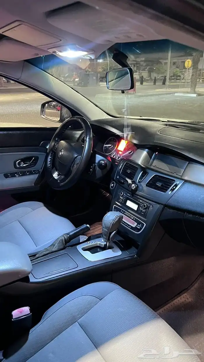 رينو سافران الموديل 2014 10