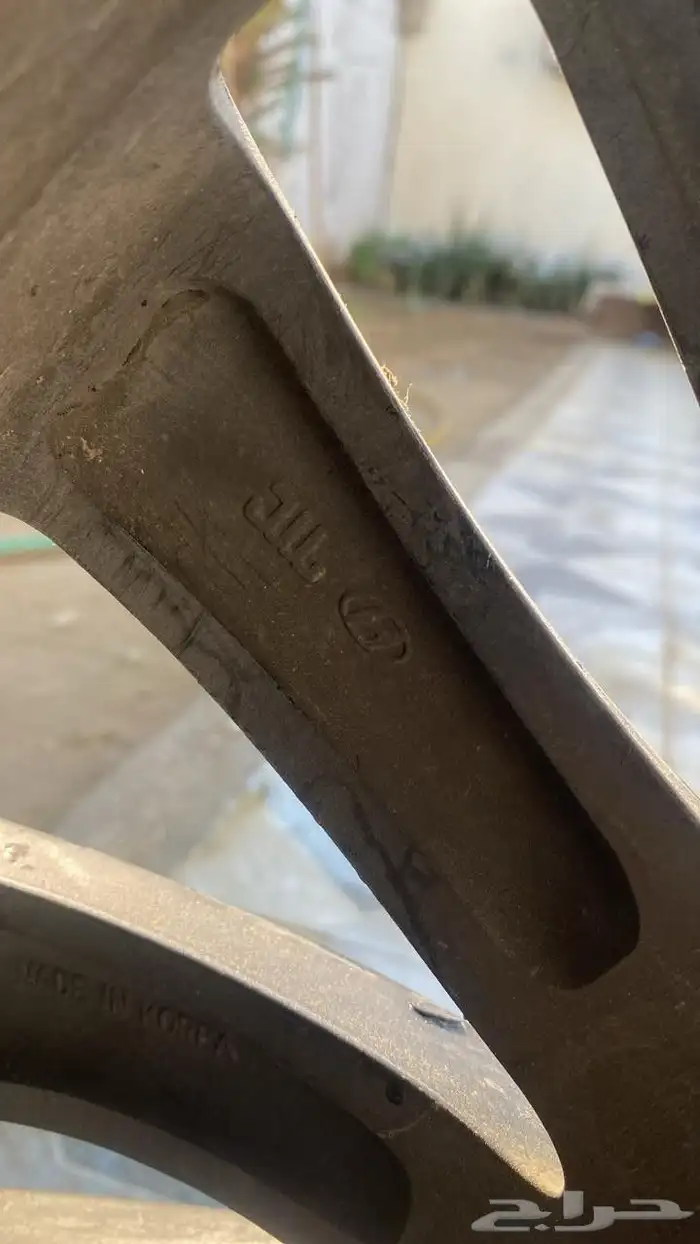 جنط جنيسس اصلي وكالة 2017 مقاس 18 سليم من الخدوش والصدمات 0