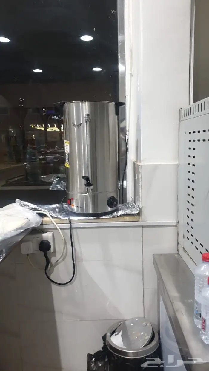 بوفيه للبيع بكامل اغراضها سبب البيع عدم المقدره الماليه 2