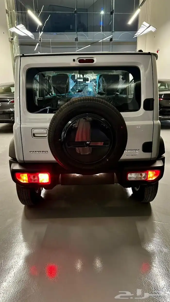 سوزوكي جمني2025 متوفر كاش و اقساط 3