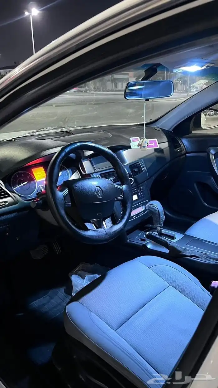 رينو سافران الموديل 2014 13