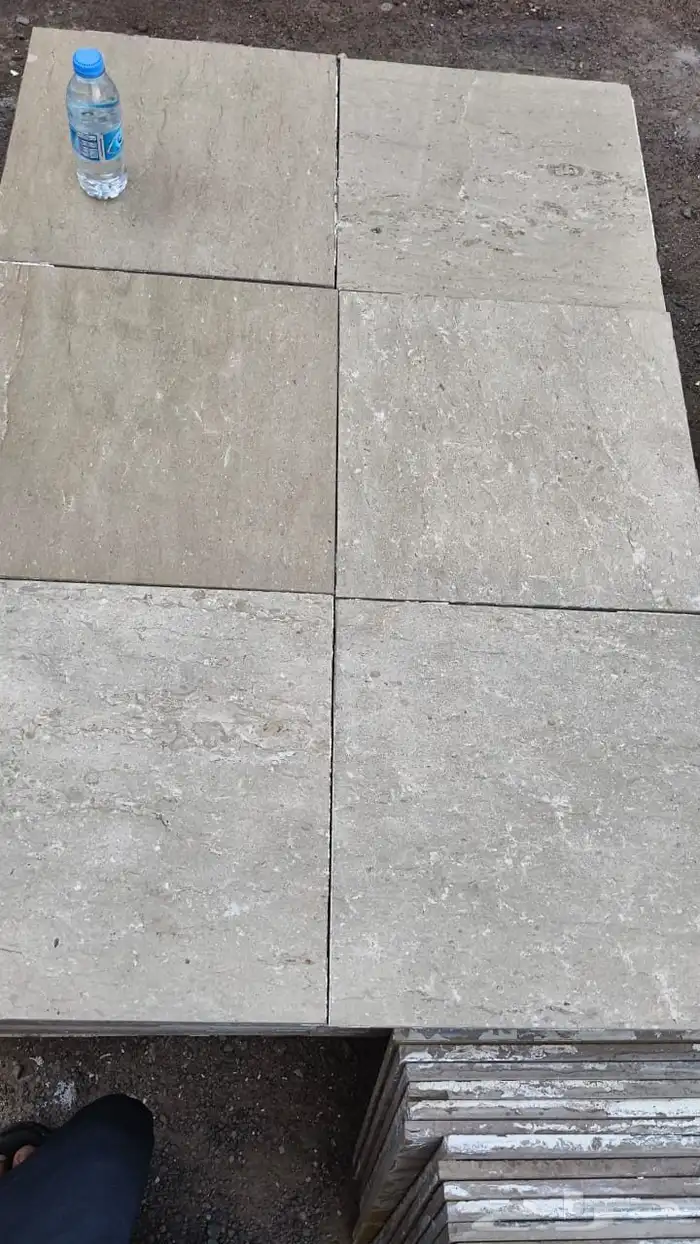 رخام عماني مستعمل نظيف للبيع لتواصل 0