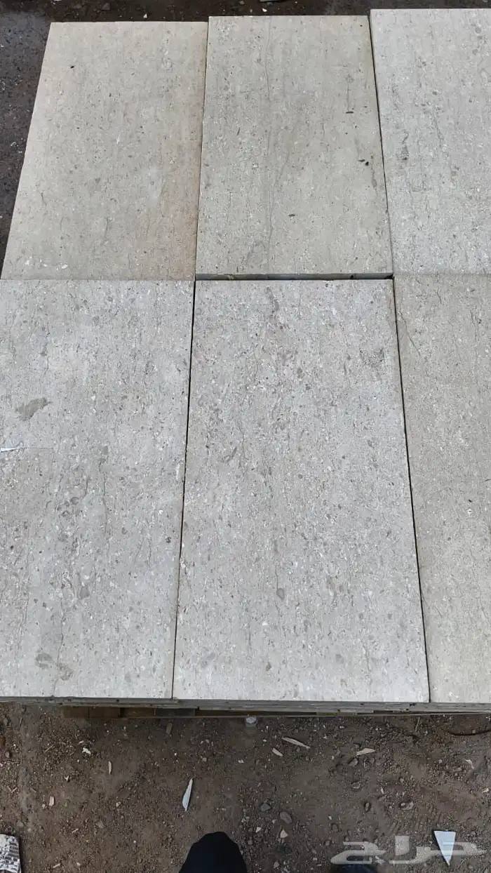 رخام عماني مستعمل نظيف للبيع لتواصل 1