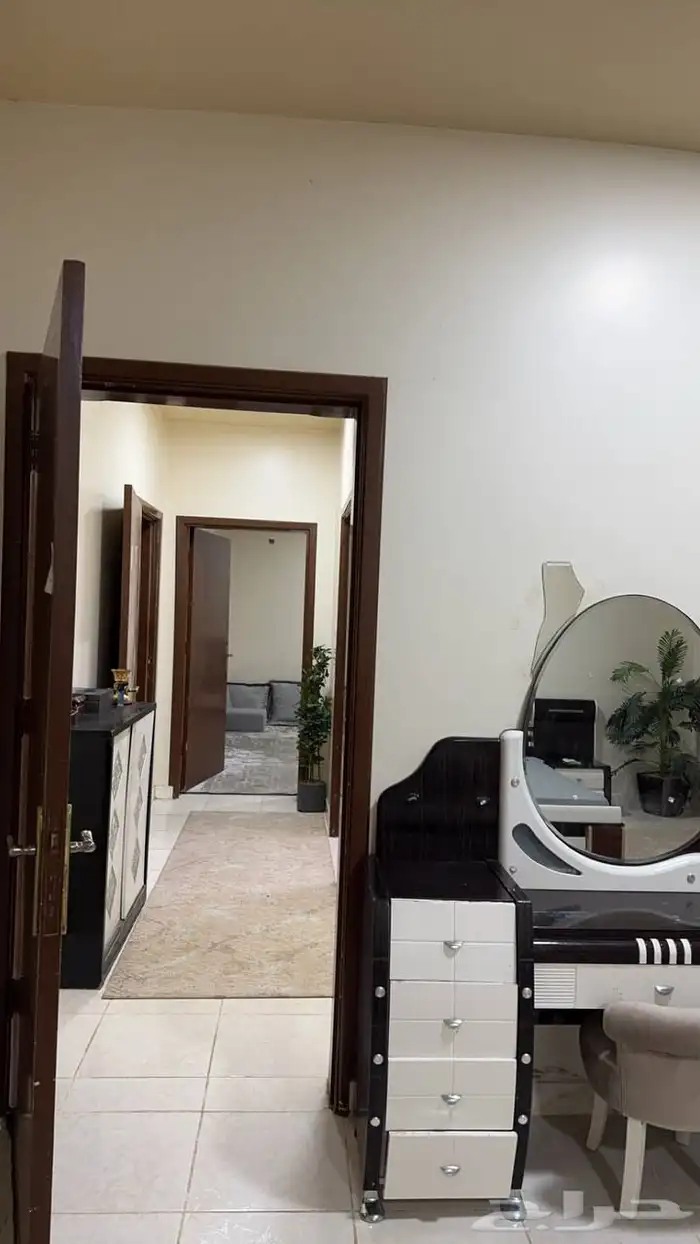 شقه للايجار الدوادمي على الشارع العام 2