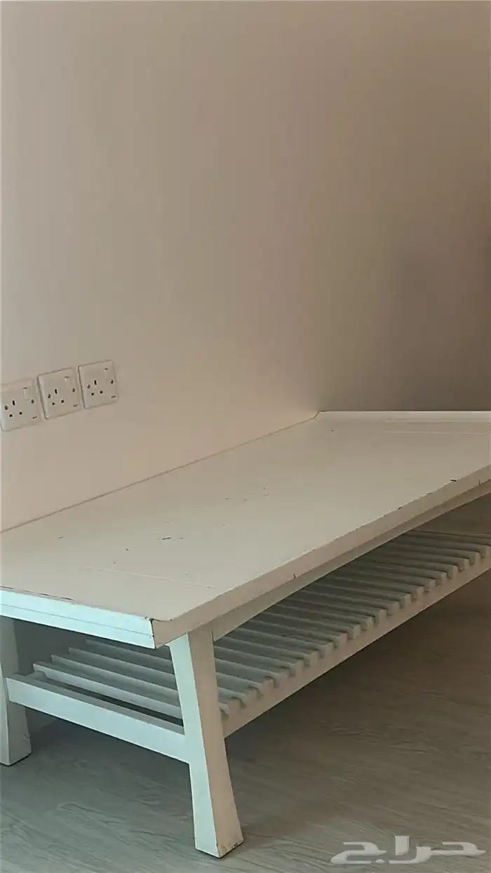 طاوله 1 متر في 40 طاوله خدمه صغيره 0