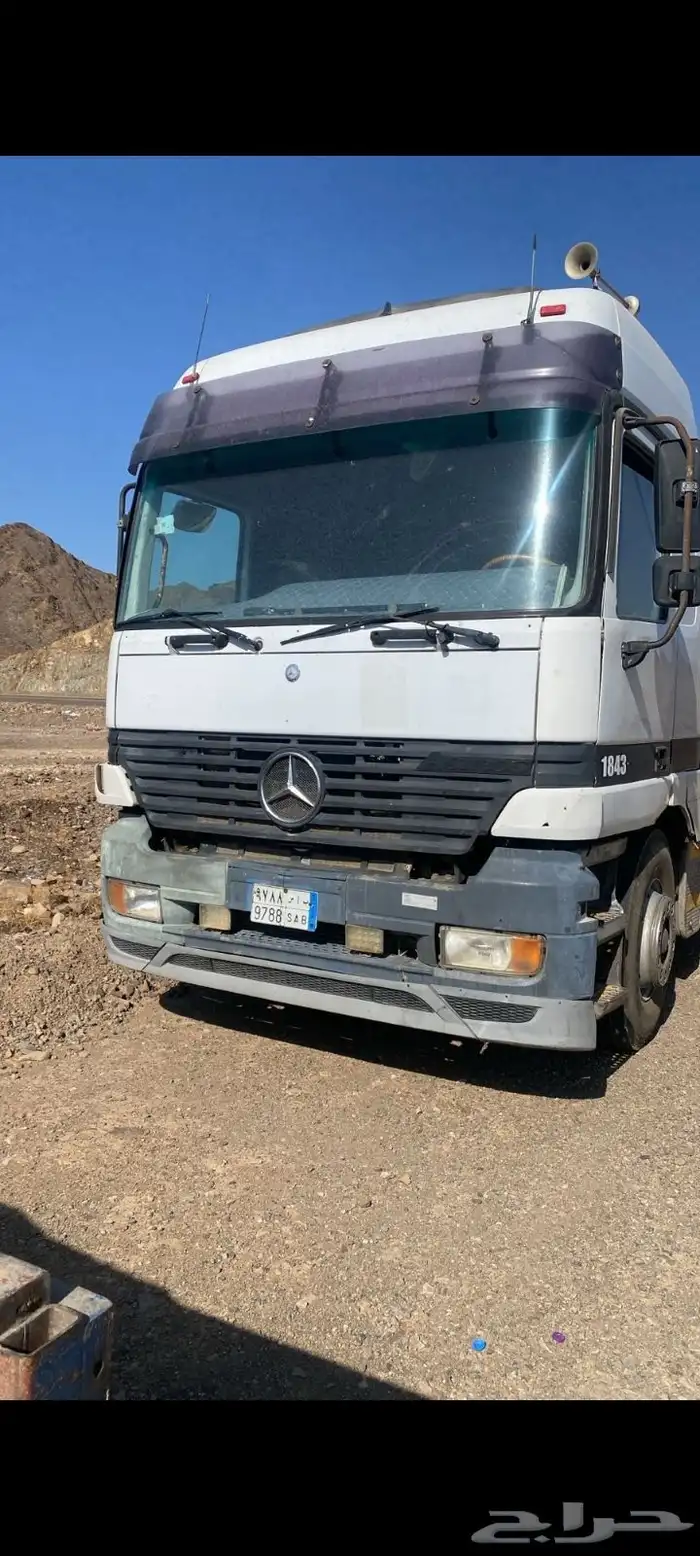 شاحنات اكتروس 2001 مع تيدر ثلاث محور لاج للبيع جميع على الحد 0