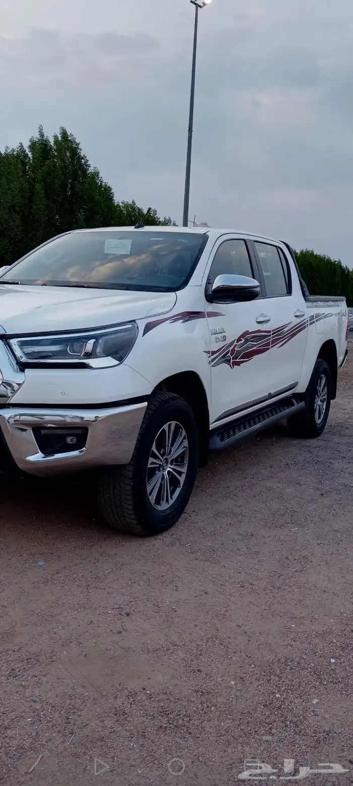 للبيع هلكس 2024 ديزل فل كامل سعودي بحالة الوكالة 2